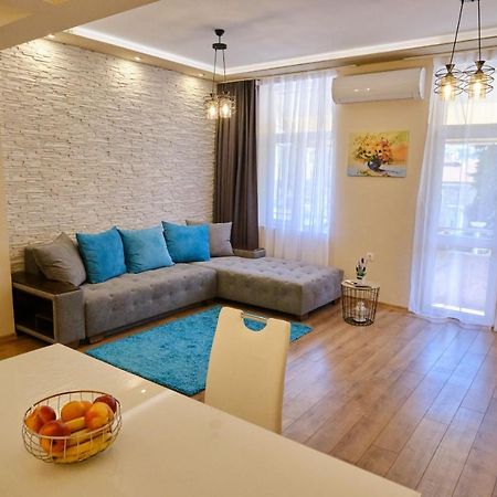 Luxury Nevena Apartment - Bogoridi super centre Burgas Extérieur photo