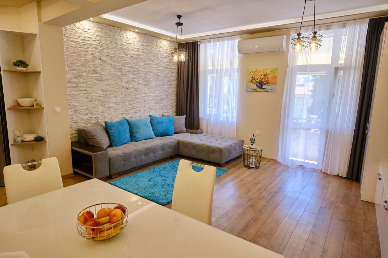 Luxury Nevena Apartment - Bogoridi super centre Burgas Extérieur photo